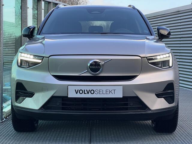 Volvo XC40 Single Motor Plus 69 kWh Elektrisch, Automaat, Bright dusk metallic, Nubuck / microtech bekleding, Stoelverwarming, Stuurverwarming, Extra getinte ramen vanaf B-stijl, 19 inch wielen met all-season banden,