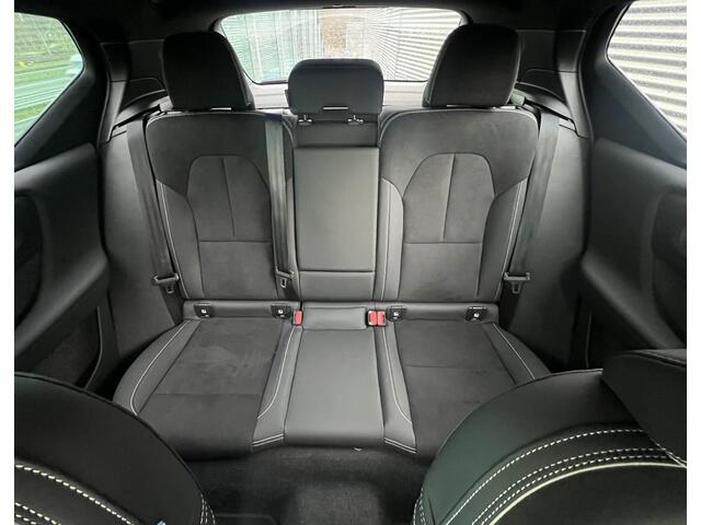 Volvo XC40 Single Motor Plus 69 kWh Elektrisch, Automaat, Bright dusk metallic, Nubuck / microtech bekleding, Stoelverwarming, Stuurverwarming, Extra getinte ramen vanaf B-stijl, 19 inch wielen met all-season banden,