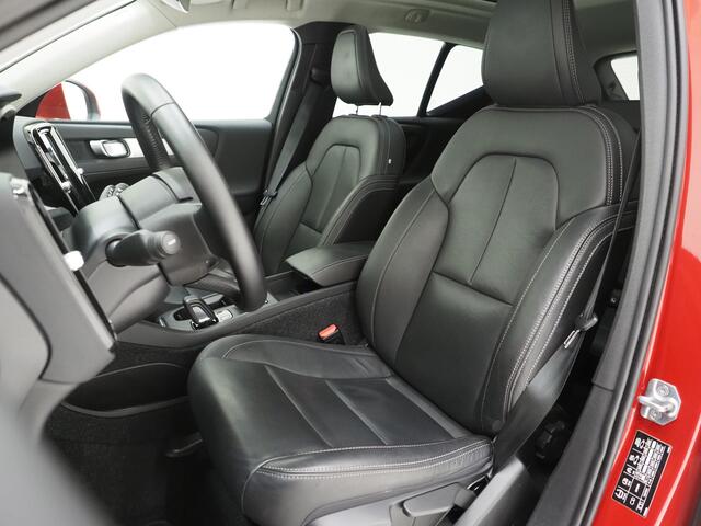 Volvo XC40 1.5 T5 Recharge | Panoramadak | Leder | Keyless | Camera | Stuur/stoelverwarming