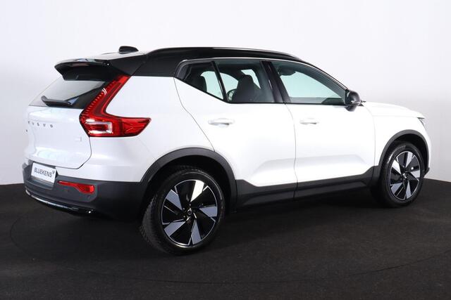 Volvo XC40 Single Motor Extended Range Plus 82 kWh - Intellisafe Assist& Surround - Parkeercamera achter - Verwarmde voorstoelen & stuur - Parkeersensoren voor & achter - 19' LMV - Keyless - Elektr. bedienbare achterklep - Warmtepomp - Google Maps