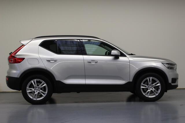 Volvo XC40 T4 Momentum | Rijklaarprijs | Stoelverwarming | BLIS |