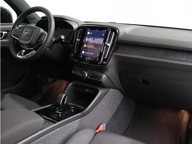 Volvo XC40 Single Motor Extended Range Plus 82 kWh / Trekhaak / Keyless / Stoel en stuurverwarming /