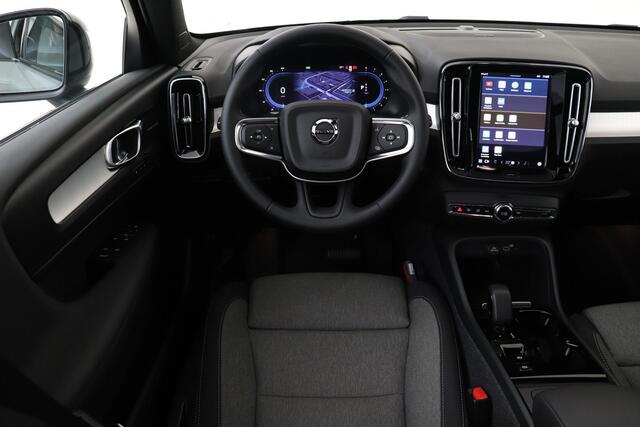 Volvo XC40 B4 (M-HYBRID) PLUS DARK |Panoramadak|Visual Park Assist