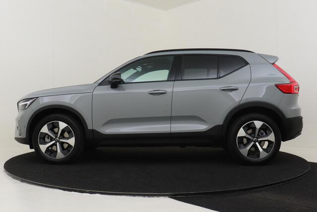 Volvo XC40 B4 (M-HYBRID) PLUS DARK |Panoramadak|Visual Park Assist