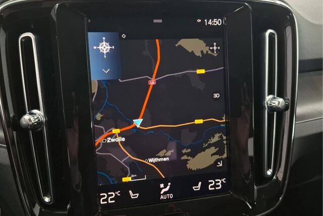 Volvo XC40 1.5 T4 Recharge 155kW/211pk DCT7 Plus Dark Facelift!! NAPPALEDER + ADAPT.CRUISE + PILOT ASSIST + NAVI SENSUS + BLIS + LANE ASSIST + EL.STOELEN + STOELVERWARMING V&A + STUURVERWARMING + CAMERA + KEYLESS ENTRY&GO + PARKSENSOREN V&A + 18" LM-VELGEN!!