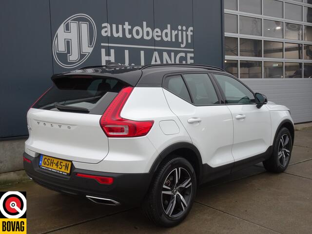 Volvo XC40 2.0 T4 R-Design