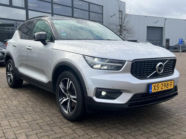 Volvo XC40 2.0 T4 AWD Automaat R-Design Navigatie Trekhaak Panoramadak Leder Elek stoelen Standkachel 360 Camera Intellisafe Carplay NL Auto Vol