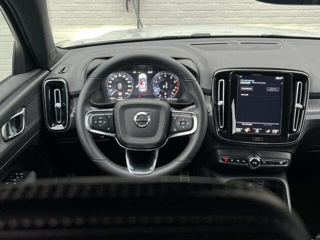 Volvo XC40 2.0 B4 AWD R-Design | Leder | Pano | Camera | LED