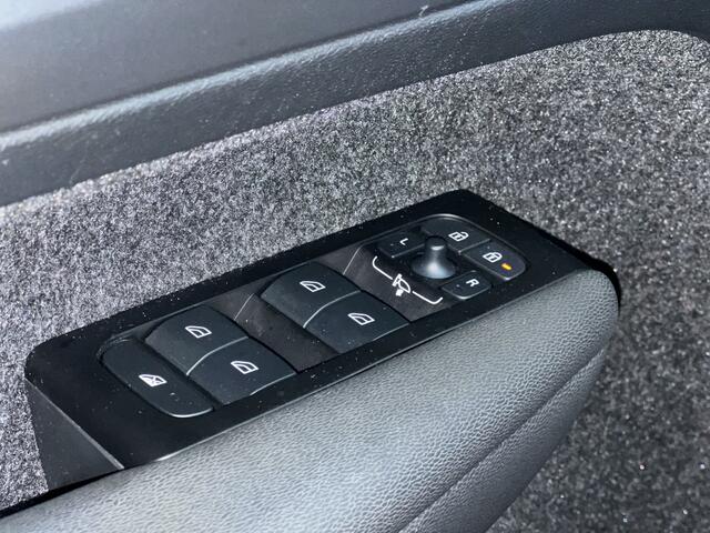 Volvo XC40 2.0 B4 AWD R-Design | Leder | Pano | Camera | LED