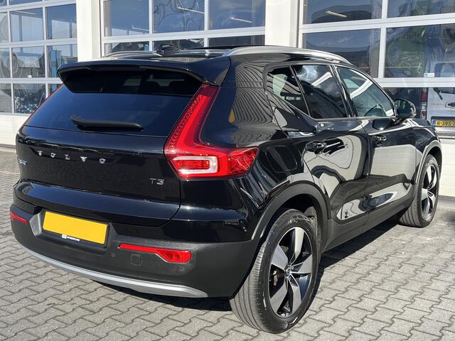 Volvo XC40 1.5 T3 Momentum Pro Automaat Panoramadak Camera 19" licht metalen velgen Harman/Kardon
