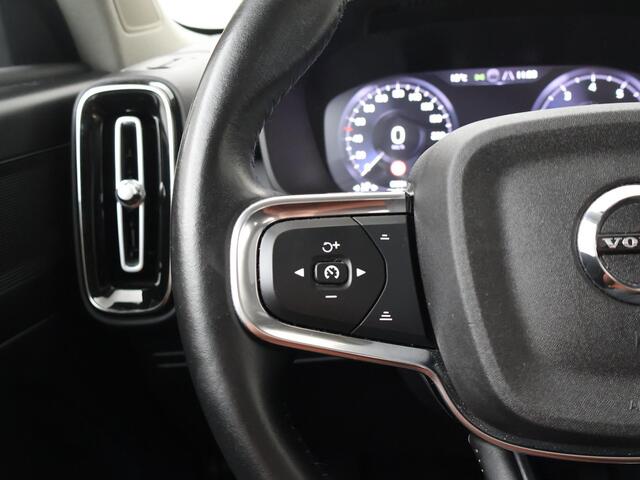 Volvo XC40 1.5 T2 R-Design | 122 PK | Automaat | Panoramadak | Navigatiesysteem |