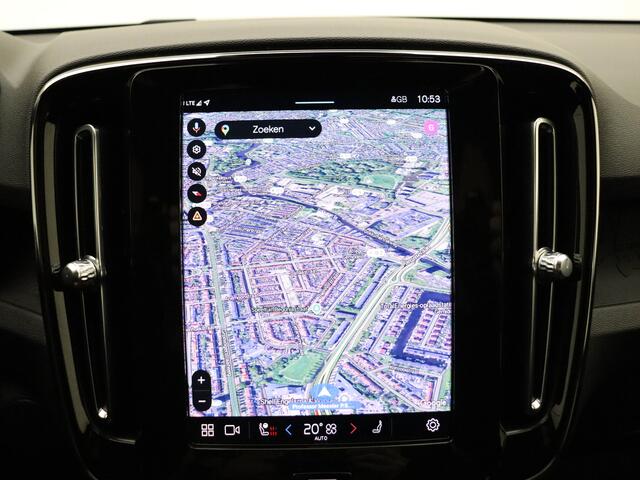 Volvo XC40 Recharge Core 70 kWh / Camera achter / Stoel/- stuurverwarming / Apple carplay / Zittingverlenging /