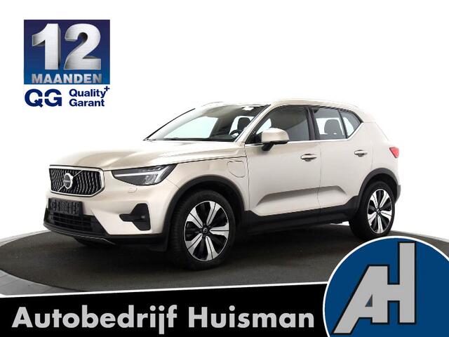 Volvo XC40 1.5 T5 Plug-in Hybrid 193kW/262pk DCT7 Ultimate Bright PANORAMADAK + HARMAN/KARDON + ADAPT.CRUISE + PILOT ASSIST + NAVI SENSUS + BLIS + LANE ASSIST + EL.STOELEN + STOELVERWARMING + STUURVERWARMING + 360 CAMERA + KEYLESS + PARKSENSOREN V&A + 19" LM-VELGEN!