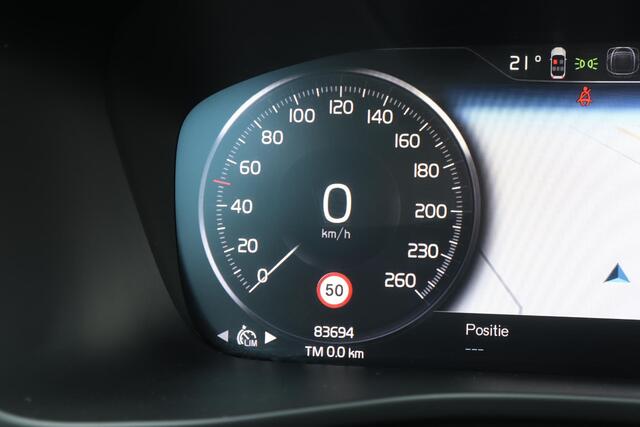 Volvo XC40 1.5 T4 Recharge R-Design | Trekhaak |