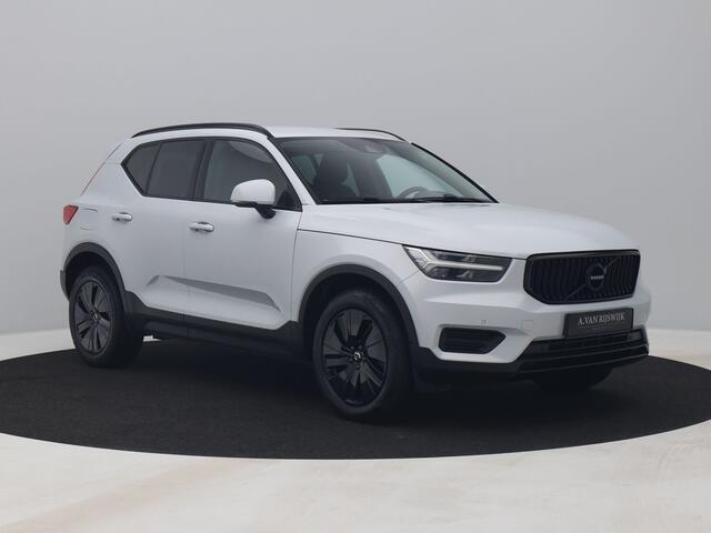 Volvo XC40 1.5 T4 Recharge Inscription Expression | BLACK EDITION | KEYLESS