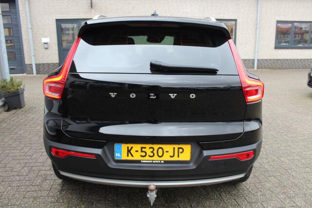 Volvo XC40 Recharge P8 AWD R-Design