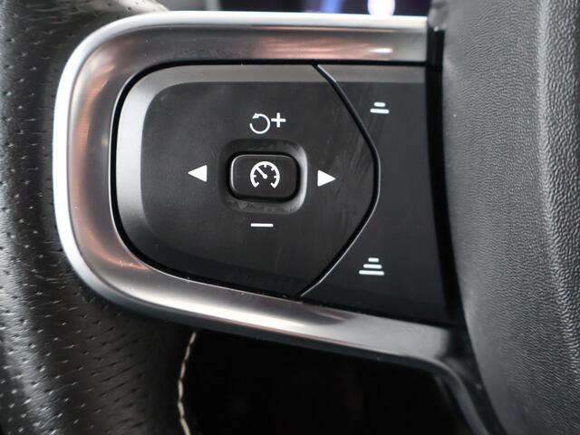 Volvo XC40 Recharge P8 AWD R-Design | 408 PK | Automaat | App-Connect | 360 graden Camera | Elektrische stoelen |