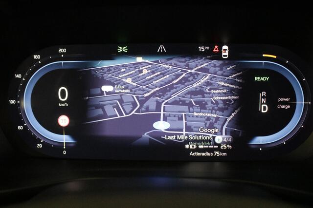 Volvo XC40 Recharge P8 AWD R-Design 360 camera | Leder Alcant. | Harman Kardon | NL auto