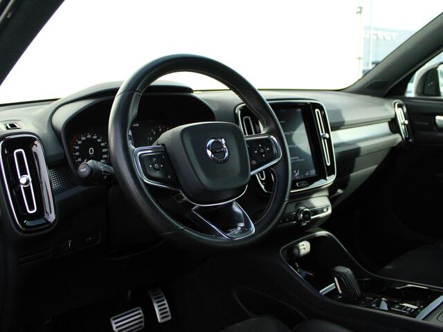 Volvo XC40 2.0 T5 AWD R-Design CAMERA | HARMAN KARDON | PANO | STOELVERW | AFN TREKHAAK |