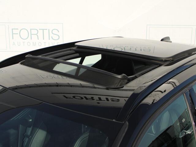 Volvo XC40 2.0 T5 AWD R-Design CAMERA | HARMAN KARDON | PANO | STOELVERW | AFN TREKHAAK |
