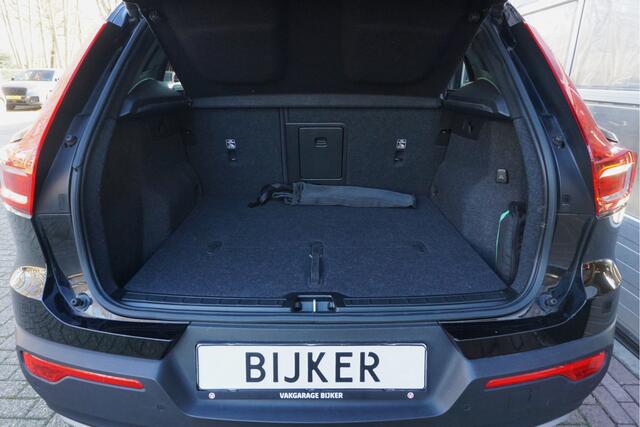 Volvo XC40 1.5 T3 Momentum Business