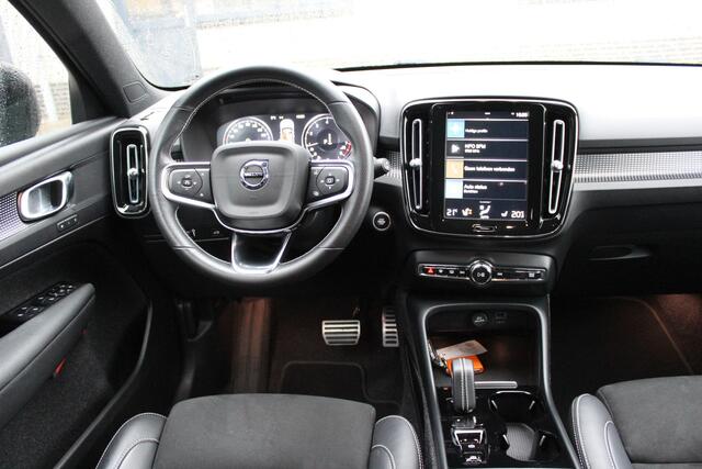 Volvo XC40 1.5 T3 R-Design Climate pack | Camera