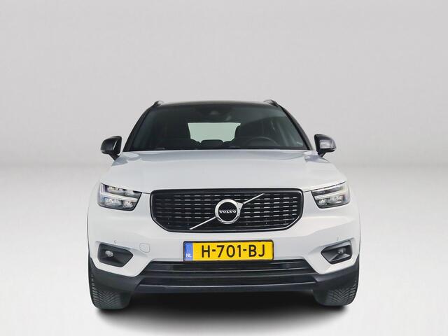 Volvo XC40 T3 Aut. R-Design | Trekhaak | Parkeercamera | Panoramadak