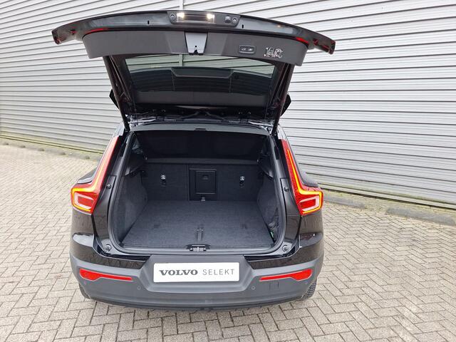 Volvo XC40 Recharge Twin Pro / 20" Velgen / Audio Harman Kardon / Kantel schuifdak / Blis /