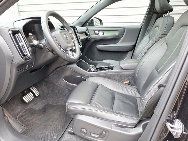 Volvo XC40 Recharge Twin Pro / 20" Velgen / Audio Harman Kardon / Kantel schuifdak / Blis /