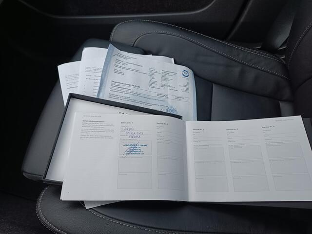 Volvo XC40 1.5 T4 Recharge Inscription, leer, schuifdak