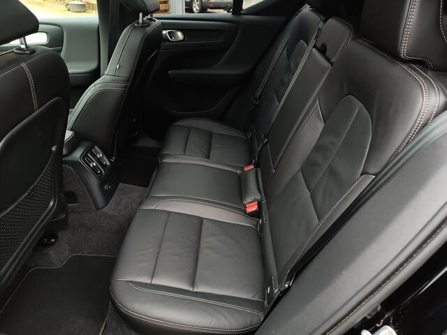 Volvo XC40 1.5 T4 Recharge Inscription, leer, schuifdak