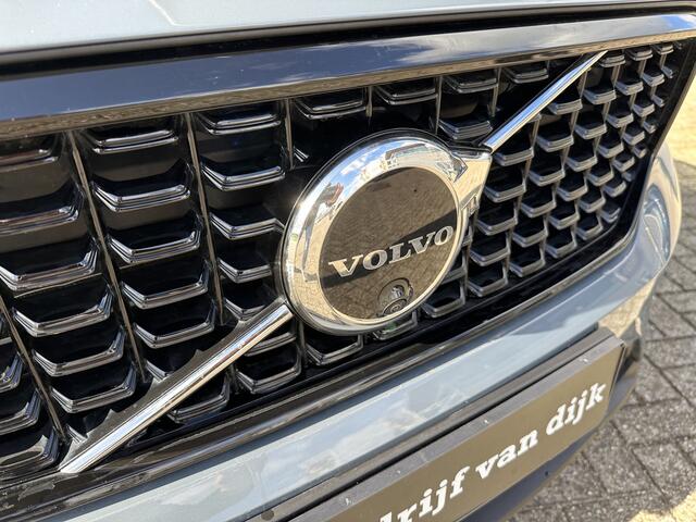 Volvo XC40 1.5 T5 Plug-in hybrid Ultimate Dark