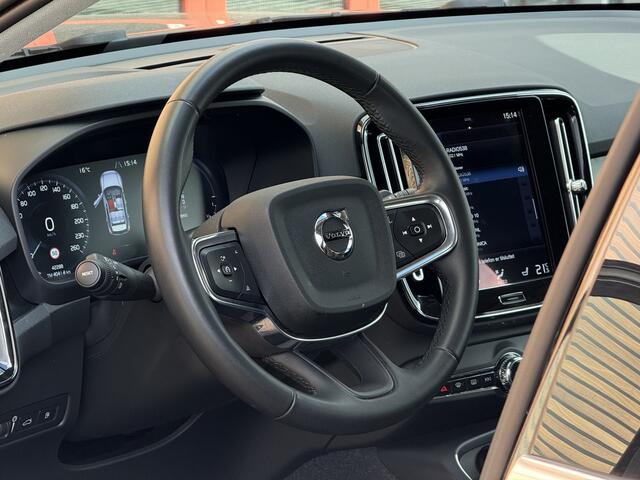 Volvo XC40 1.5 T4 Plug-in hybrid Plus Bright Dodehoek / Leer / Navi / Camera / Adapt. Cruise