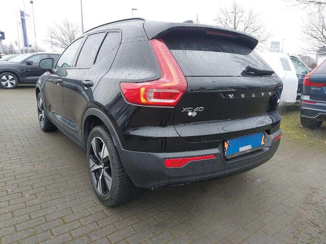 Volvo XC40 1.5 T5 Recharge R-Design | Trekhaak | Stuur + Stoel verwarming | Camera | Full Active LED | Volvo On Call