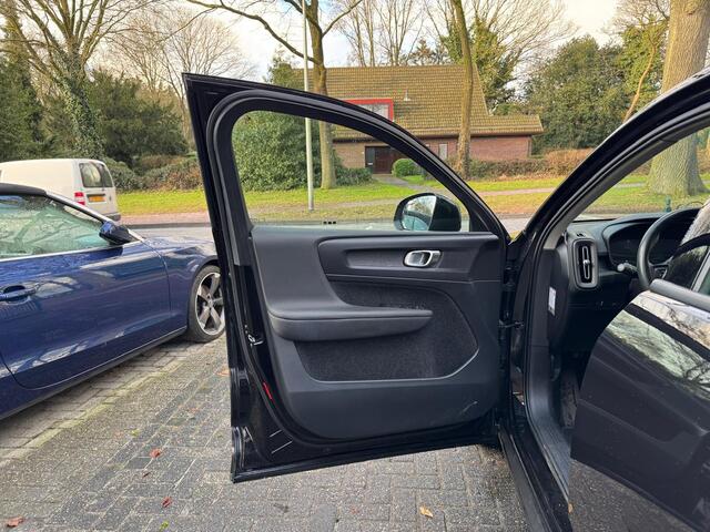 Volvo XC40 2.0 T4