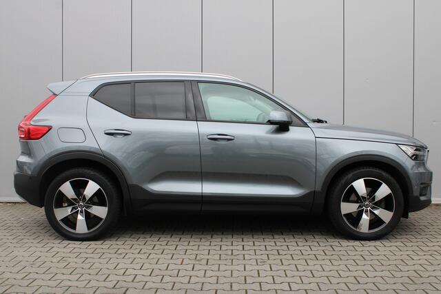 Volvo XC40 2.0 T5 AWD Intro Edition | Trekhaak | 360 graden camera | Panoramadak |