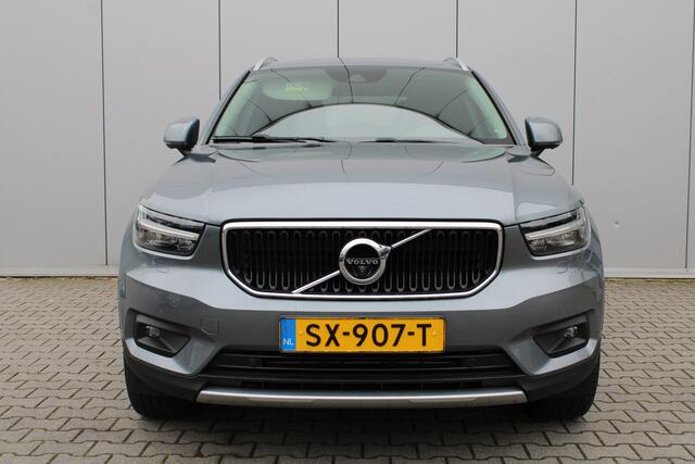 Volvo XC40 2.0 T5 AWD Intro Edition | Trekhaak | 360 graden camera | Panoramadak |