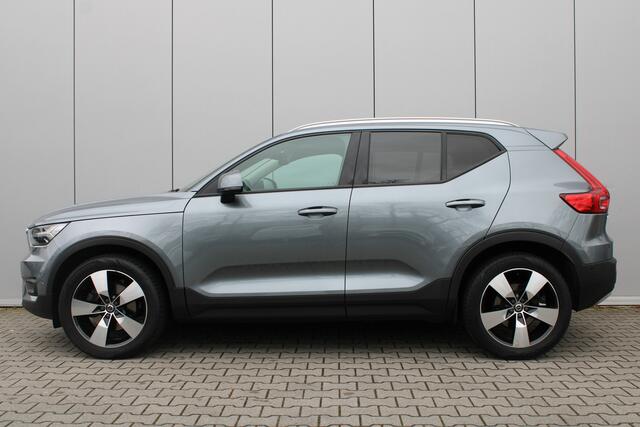 Volvo XC40 2.0 T5 AWD Intro Edition | Trekhaak | 360 graden camera | Panoramadak |