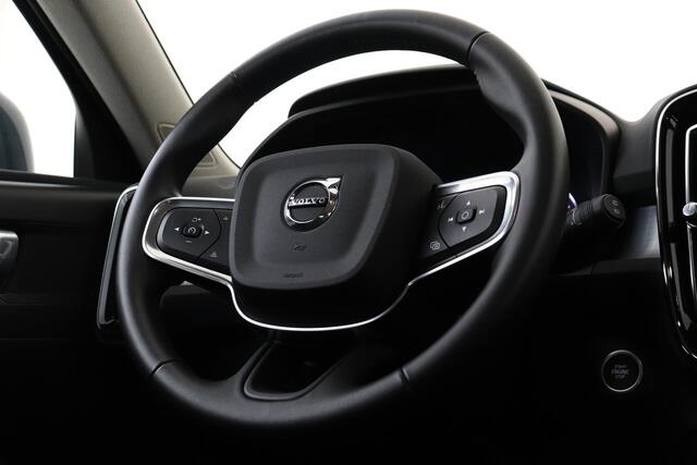 Volvo XC40 T3 AUT. MOMENTUM PRO -BLIS|CAMERA|CLIMATE|KEY-LESS|CARPLAY