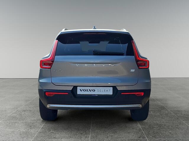 Volvo XC40 1.5 T4 Plug-in hybrid Ultimate Bright | Panormadak | Stoelverwarming | Elektrisch verstelbare voorstoelen | Harman/Kardon |