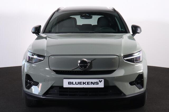 Volvo XC40 Extended Range Ultimate 82 kWh - Panorama/schuifdak - IntelliSafe Assist & Surround - 360º Camera - Verwarmde voorstoelen, stuur & achterbank - Parkeersensoren voor & achter - Elektr. bedienb. voorstoelen met geheugen links - Draadloze tel. lader - Warmte