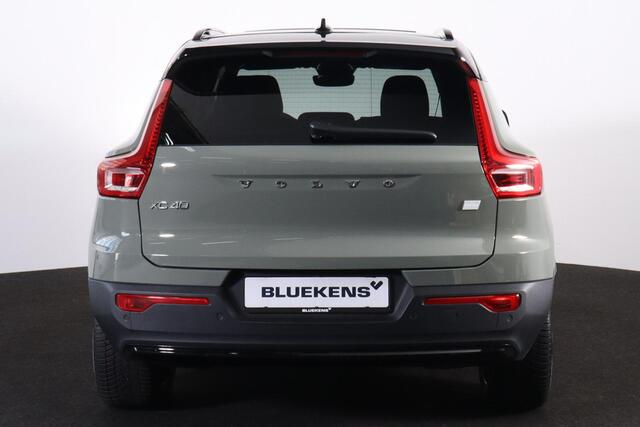 Volvo XC40 Extended Range Ultimate 82 kWh - Panorama/schuifdak - IntelliSafe Assist & Surround - 360º Camera - Verwarmde voorstoelen, stuur & achterbank - Parkeersensoren voor & achter - Elektr. bedienb. voorstoelen met geheugen links - Draadloze tel. lader - Warmte