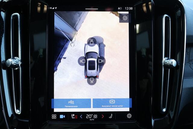 Volvo XC40 Extended Range Ultimate 82 kWh - Panorama/schuifdak - IntelliSafe Assist & Surround - 360º Camera - Verwarmde voorstoelen, stuur & achterbank - Parkeersensoren voor & achter - Elektr. bedienb. voorstoelen met geheugen links - Draadloze tel. lader - Warmte