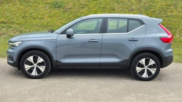 Volvo XC40 1.5 T4 Recharge Inscription Expression Trekhaak - Park Assist - Ligthing Pack - Climate Pack - Verwarmbare voorruit