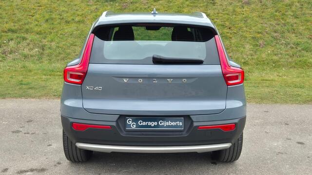 Volvo XC40 1.5 T4 Recharge Inscription Expression Trekhaak - Park Assist - Ligthing Pack - Climate Pack - Verwarmbare voorruit