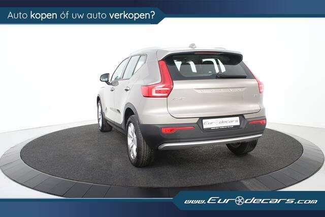 Volvo XC40 1.5 T3 Momentum Pro*1ste Eigenaar*Navigatie*Standkachel*Keyless