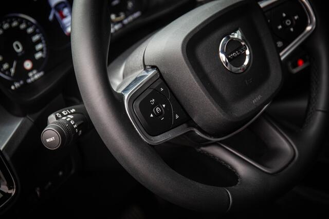 Volvo XC40 1.5 T4 Recharge R-Design , Trekhaak, Pano dak,