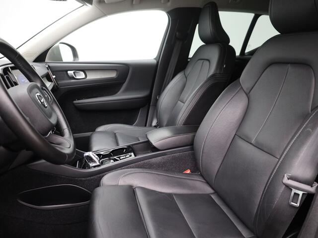 Volvo XC40 1.5 T4 Recharge Inscription | BLACK | LEDER | KEYLESS