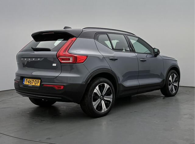 Volvo XC40 Recharge Core 70 kWh Limited | Parkeersensoren | Navigatie | Camera | LM velgen | Cruise Control |