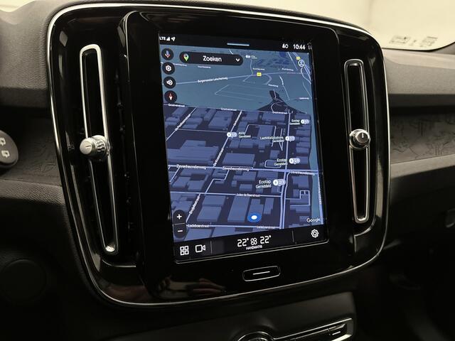 Volvo XC40 Recharge Core 70 kWh Limited | Parkeersensoren | Navigatie | Camera | LM velgen | Cruise Control |